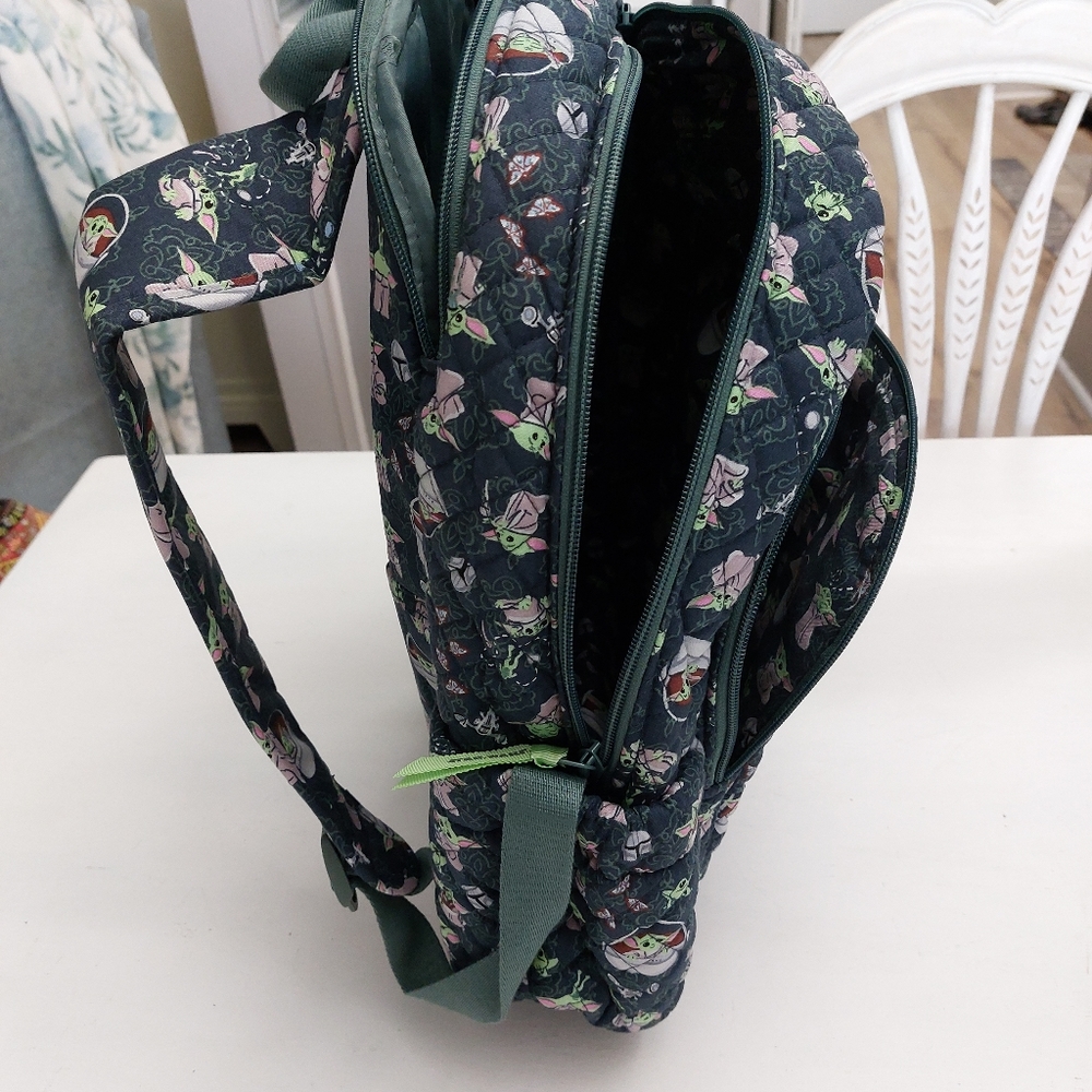 Vera Bradley Star Wars Mandalorian Grogu Yoda Campus Backpack NWT - Picture 4 of 6